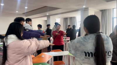 心理委员 “举手仪式”团体心理辅导